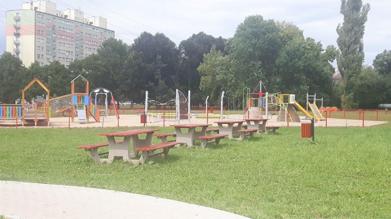 Motylek Apartment Lodź Bagian luar foto